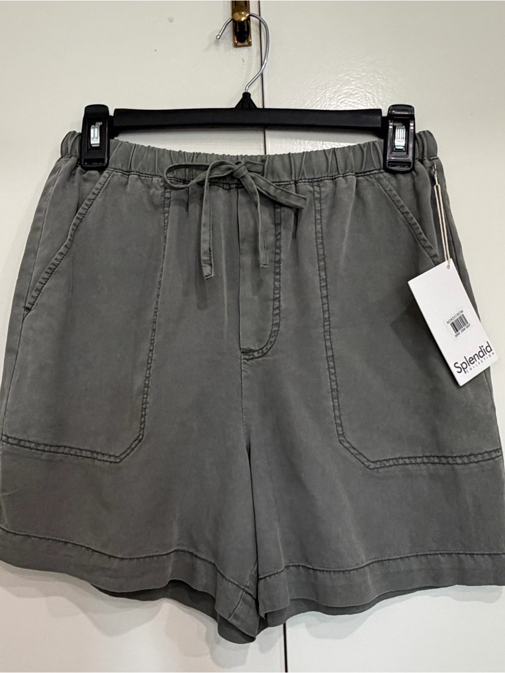 Splendid Olive Green Drawstring Patch‑Pocket Bermuda Shorts